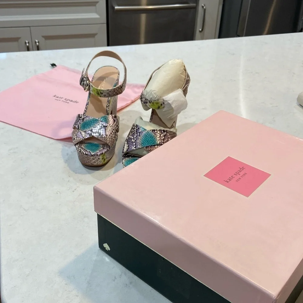 Kate Spade NIB Grace lemon sorbet platform sandal size 8 1/2